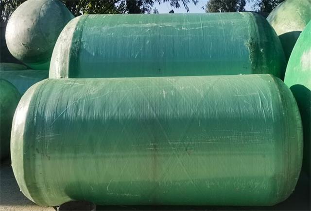 山東濰坊玻璃鋼化糞池生產(chǎn)企業(yè)